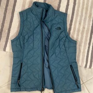 Blue north face vest